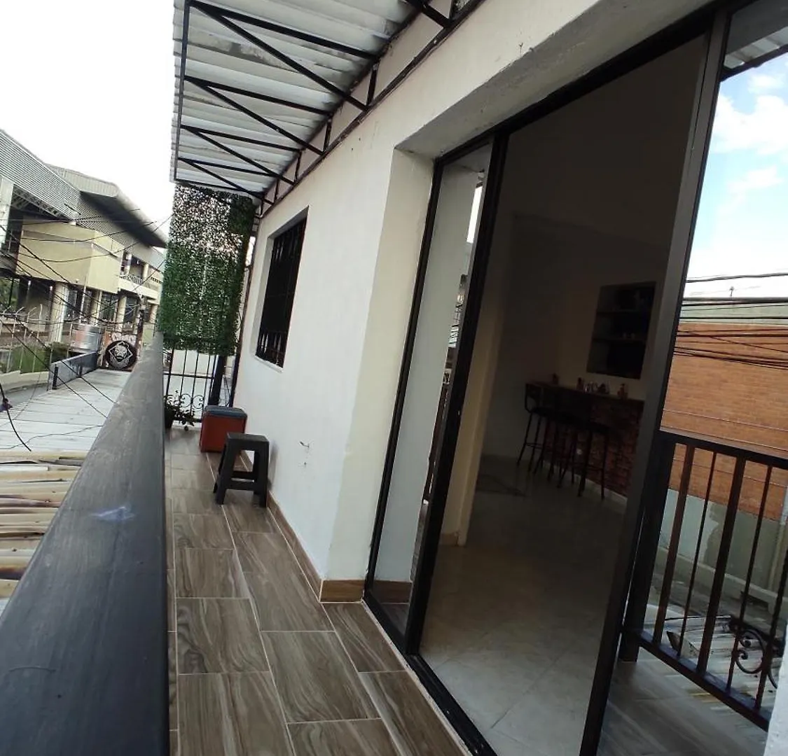 Residencia En Comuna 13 Medellin Colombia