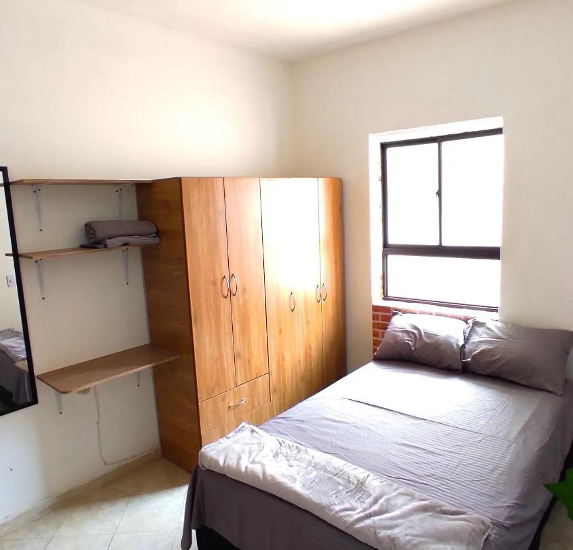 Residencia En Comuna 13 Medellin